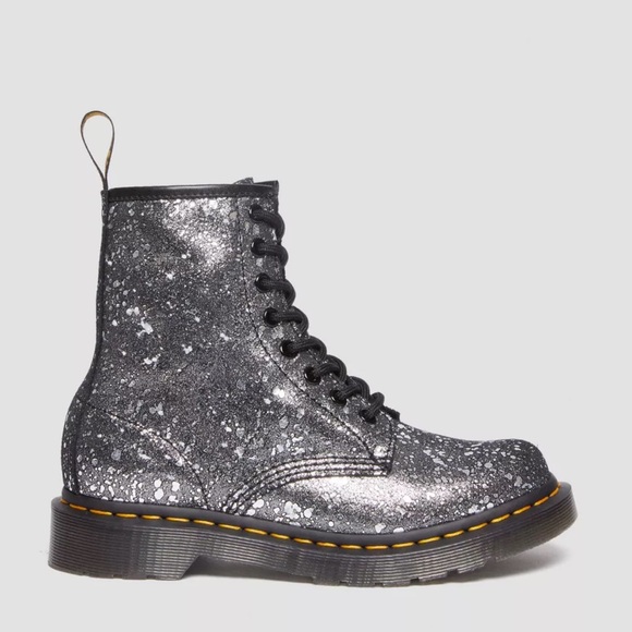 Doc Martens Boots 🩶 - Picture 5 of 9